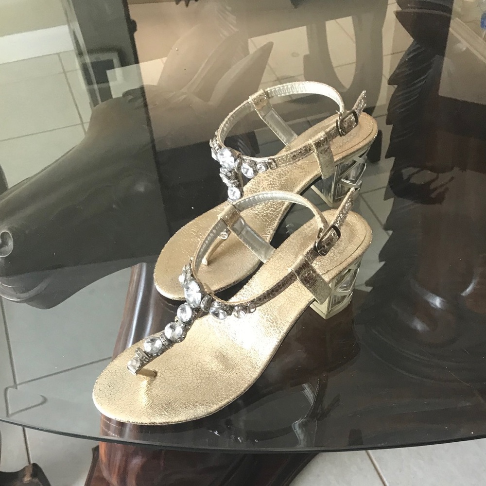 Gold Block Heel Embellished Thong Sandals. Size 8